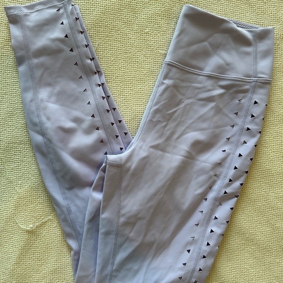 NWT GIGI C Revolve Lavender Leggings - Picture 8 of 8
